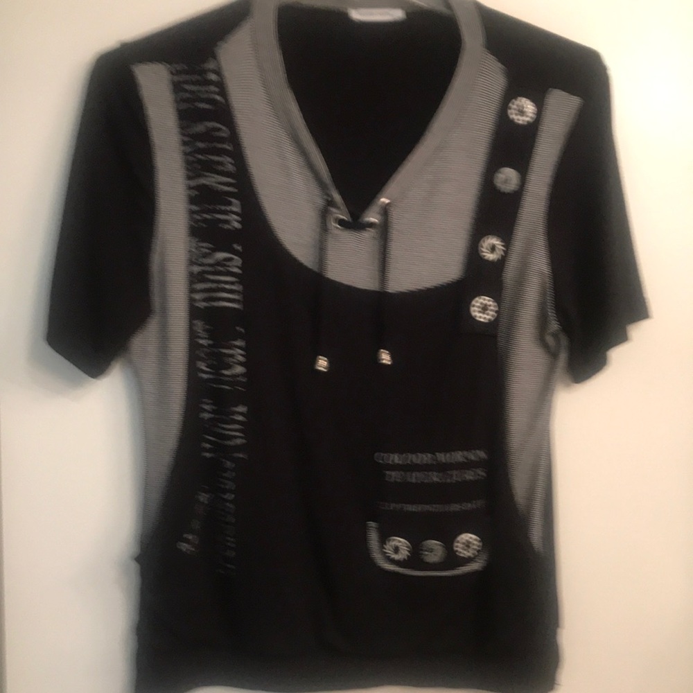 Darkwin top